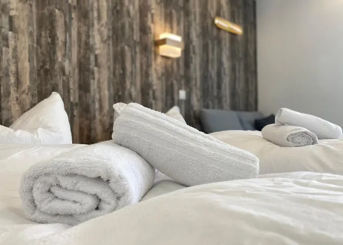 Rr - Charming - Balcony - Wifi - Kitchen Apartment *